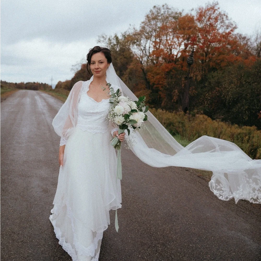 Vintage wedding gown - Picture 4 of 8
